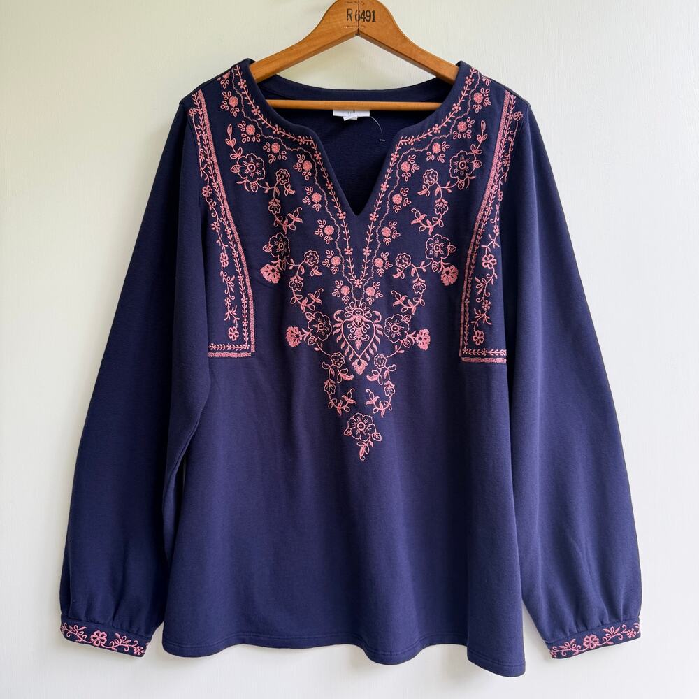 J. Jill NWOT Large Embroidered Textured Knit Top Navy Pink Split V-Neck